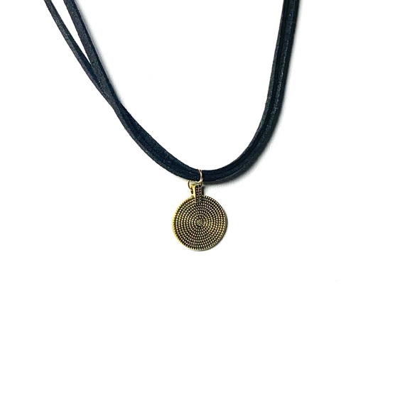 5/$20 Minimalist double corded suede choker w pendant - Picture 7 of 9